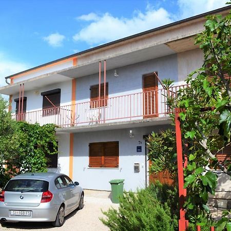 Apartments Adriana Срима Екстериор снимка