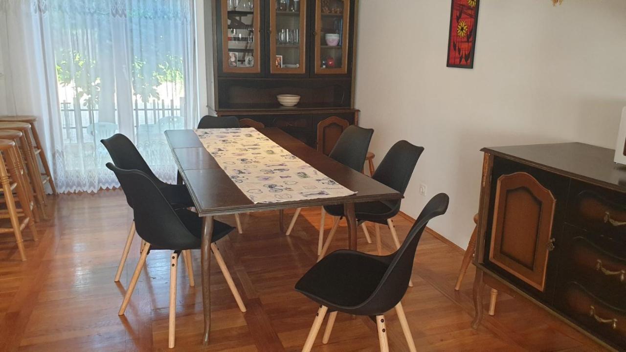 Apartments Adriana Срима Екстериор снимка