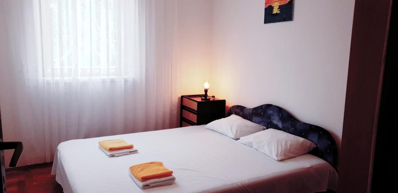 Apartments Adriana Срима Екстериор снимка